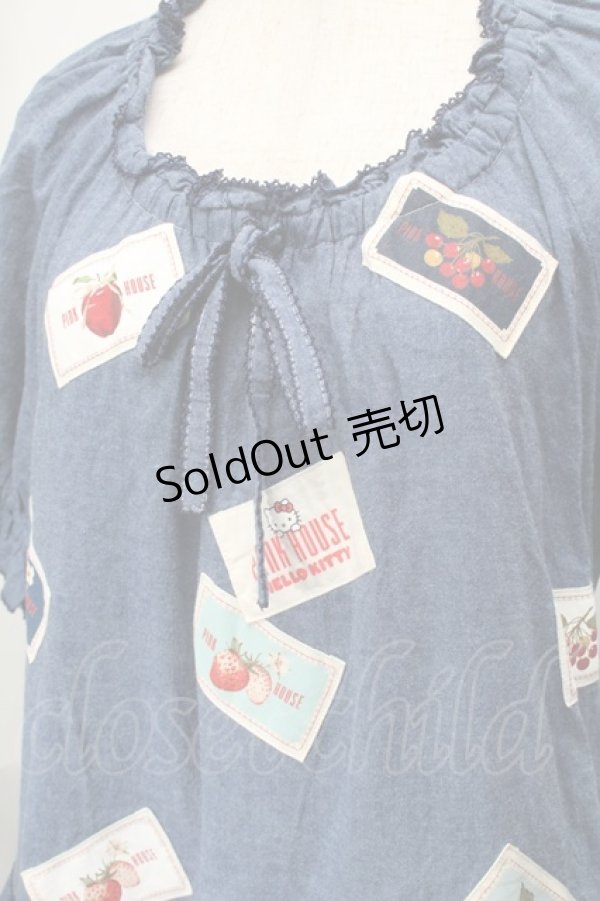 画像3: PINK HOUSE / PINK HOUSE×HELLO KITTY ネームワッペン使いワンピース  赤 S-25-08-29-049-LO-OP-HR-ZS (3)