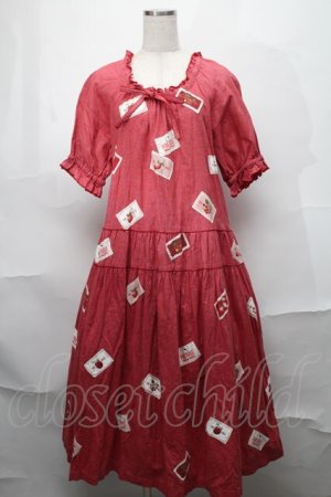 画像: PINK HOUSE / PINK HOUSE×HELLO KITTY ネームワッペン使いワンピース  赤 S-25-08-29-050-LO-OP-HR-ZS