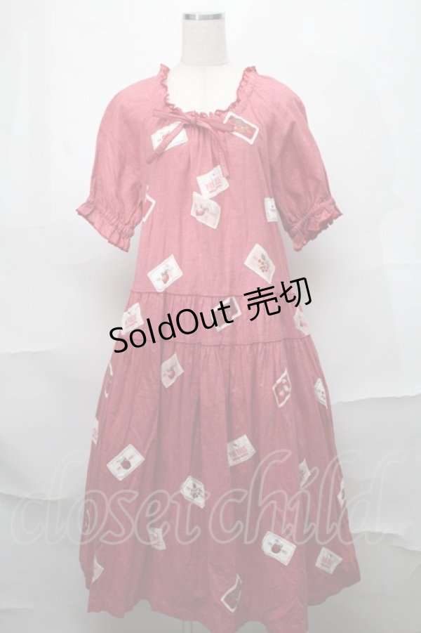 画像1: PINK HOUSE / PINK HOUSE×HELLO KITTY ネームワッペン使いワンピース  赤 S-25-08-29-050-LO-OP-HR-ZS (1)