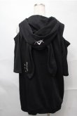 画像2: REFLEM / チェーン付きブロークンうさ耳半袖ジップアップパーカー  黒 S-25-08-31-039-PU-TO-AS-ZS (2)