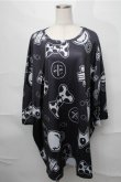 画像1: NieR Clothing / 転写総柄カットソー  黒 S-25-08-31-033-PU-TO-AS-ZT355 (1)