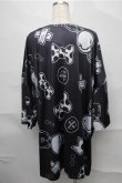 画像2: NieR Clothing / 転写総柄カットソー  黒 S-25-08-31-033-PU-TO-AS-ZT355 (2)