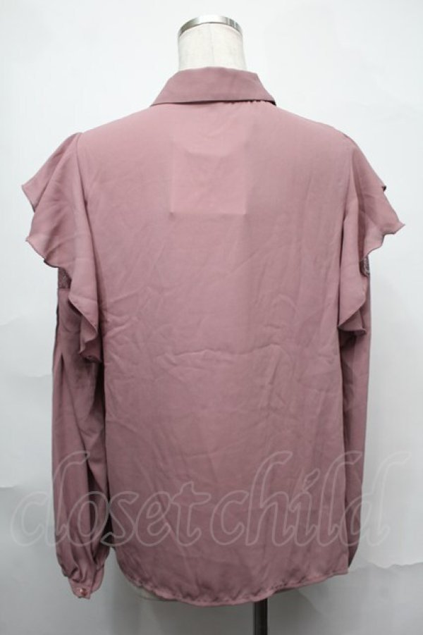画像2: axes femme POETIQUE / 肩レースラッフルフリルブラウス  ピンク S-25-09-01-022-AX-BL-ET-ZS (2)