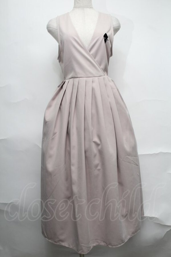 画像1: NieR Clothing / 刺繍プリーツロングワンピース  ベージュ S-25-09-02-043-PU-JA-HR-ZI (1)