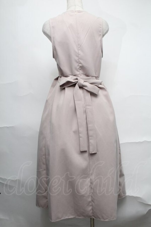 画像2: NieR Clothing / 刺繍プリーツロングワンピース  ベージュ S-25-09-02-043-PU-JA-HR-ZI (2)