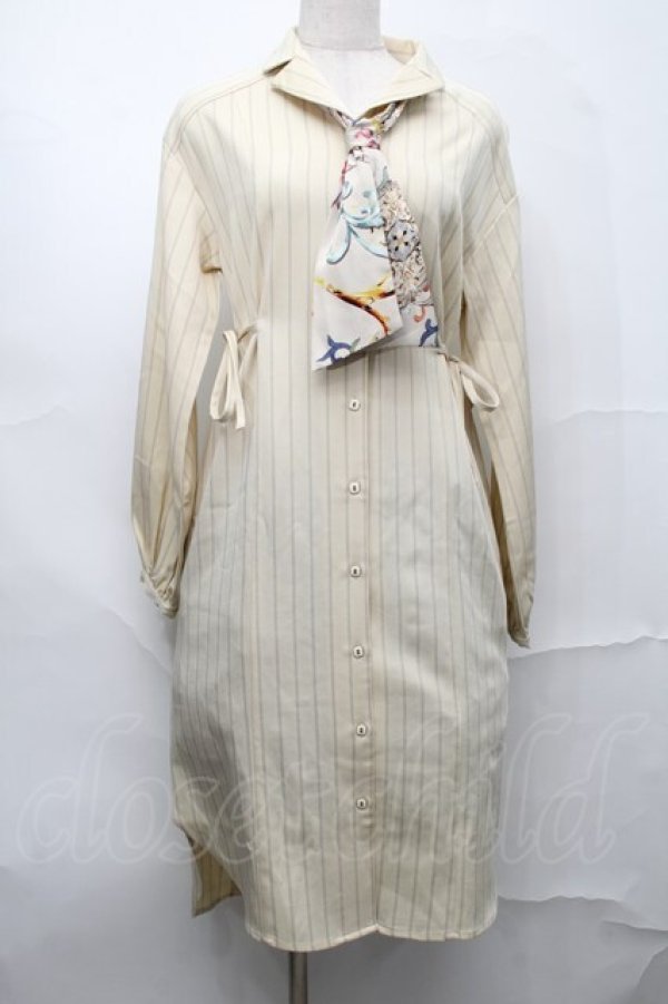 画像1: axes femme / スカーフ付シャツワンピ  オフ S-25-09-04-047-AX-OP-AS-ZS (1)