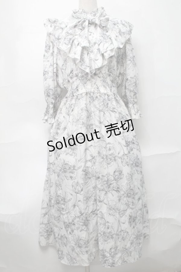 画像1: melume / makiコラボ花柄ワンピース 4L 白 S-25-09-04-043-LO-TO-AS-ZS (1)