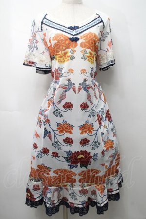 画像: Ozz oneste / 鳳凰ｘ牡丹ptメッシュワンピース  白 S-25-09-05-044-OO-OP-AS-ZS