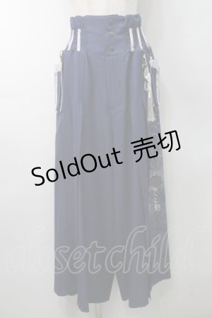 画像: Ozz oneste / タッセルデザイン扇ハイウエストパンツ  青Ｘ白 S-25-09-05-053-OO-PA-SA-ZS