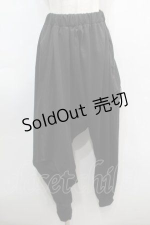 画像: NieR Clothing / アシメサルエルパンツ  黒 S-25-09-11-056-PU-PA-HR-ZS