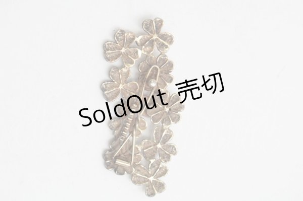 画像2: Jane Marple /クラウンとクローバーモチーフピン  ゴールド S-25-09-12-004-JM-AC-AS-ZS (2)