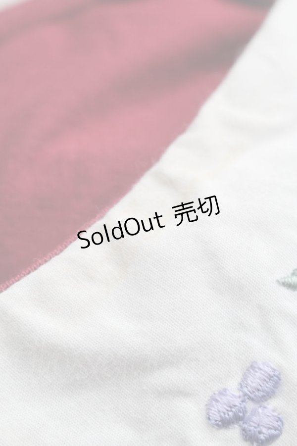 画像4: Fi.n.t / さくらんぼ刺繍襟ブラウス  赤 S-25-09-13-020-CA-TO-HR-ZS (4)