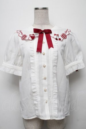 画像: Amavel / ベリー刺繍ブラウス  白ｘ赤 S-25-09-13-003-CA-BL-HR-ZS