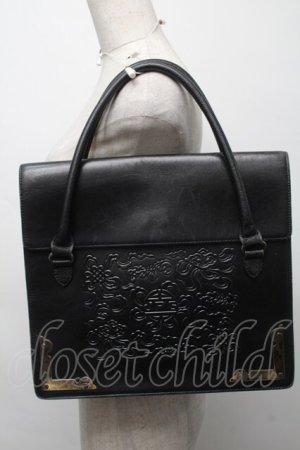 画像: Jean Paul GAULTIER / ロゴ型押しレザーバッグ  黒 S-25-09-17-018-GO-BG-AS-ZS