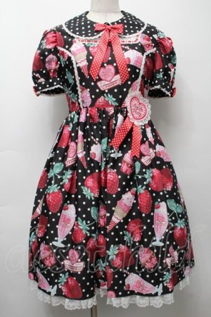 画像: Angelic Pretty / Fresh Strawberry Dinerワンピース  黒 S-25-09-17-027-AP-OP-HR-ZS
