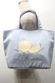 画像1: Maison de FLEUR / レモン刺繍トートバッグ  サックス S-25-09-23-1057-LO-BG-AS-ZT501 (1)