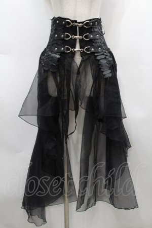 画像: NAOTO SEVEN / 鱗レザーコルセットオーバースカート  黒 S-25-09-25-052-HN-JA-HR-ZS