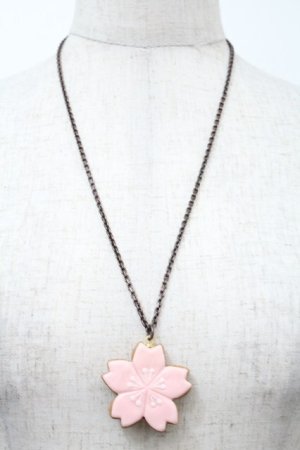 画像: Q-pot. / 桜シュガークッキーネックレス  ピンク S-25-10-02-037-QP-AC-AS-ZS