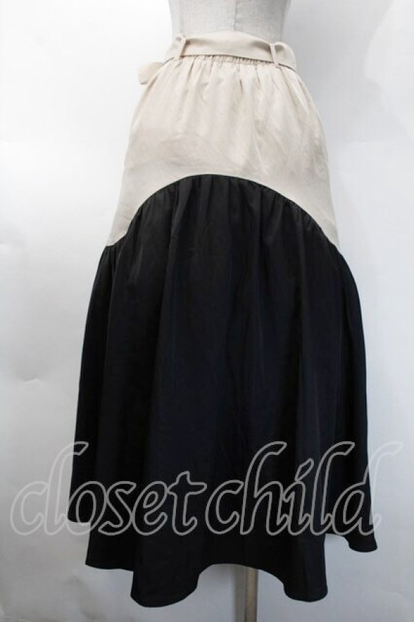 画像2: NieR Clothing / バイカラーロングスカート  黒ｘベージュ S-25-10-12-059-PU-SK-HR-ZS (2)