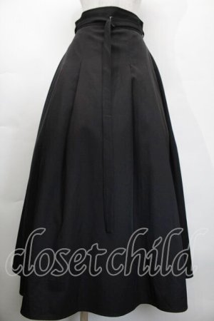 画像: axes femme / ベルト付サイドタックスカート  黒 S-25-10-12-060-AX-SK-HR-ZS