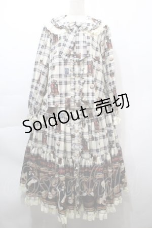 画像: Angelic Pretty / British Bearブラウス＆ティアードスカート  アイボリー S-25-10-15-049-AP-OP-AS-ZS