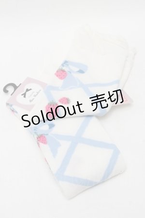 画像: Lovely Tency / 眞白ありすコラボ/編み上げリボン風いちご柄オーバーニーソックス  白ｘサックス S-25-10-15-1009-LO-AC-HR-ZS