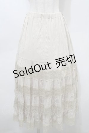 画像: an another angelus / レース切替ティアードロングスカート  オフ S-25-10-16-060-CA-SK-AS-ZS