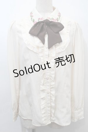 画像: axes femme / お花刺繍フリルブラウス  アイボリー S-25-10-16-025-AX-BL-HR-ZS