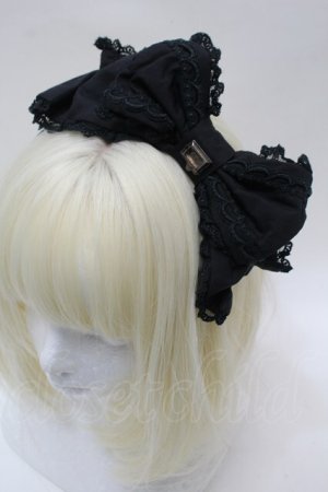 画像: Angelic Pretty / ロゴリボンチャームカチューシャ  黒 S-25-10-23-008-AP-AC-HR-ZS