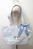 画像1: Maison de FLEUR / シナモロール&みるくギンガムチェックトートバッグ  サックス S-25-10-24-1008-LO-BG-AS-ZS (1)