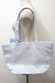 画像2: Maison de FLEUR / シナモロール&みるくギンガムチェックトートバッグ  サックス S-25-10-24-1008-LO-BG-AS-ZS (2)