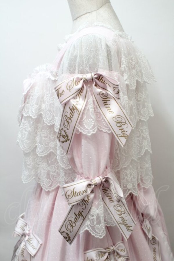 画像4: BABY,THE STARS SHINE BRIGHT / レースを纏うTwinkle Baby Ribbonワンピース  ピンク S-25-10-24-001-BA-OP-AS-ZS (4)