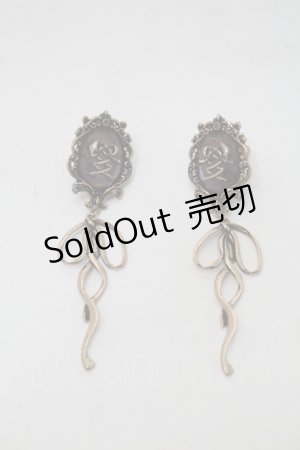 画像: axes femme / 額縁リボンイヤリング  アンティークゴールド S-25-10-29-001-AX-AC-AS-ZS