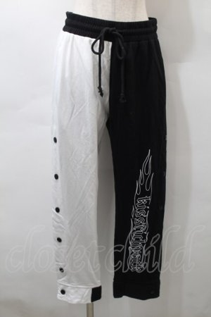 画像: KRY CLOTHING / 「GIA」スウェットパンツ  黒ｘ白 S-25-10-29-062-EL-PA-HR-ZS