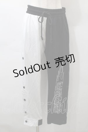 画像: KRY CLOTHING / 「GIA」スウェットパンツ  黒ｘ白 S-25-10-29-062-EL-PA-HR-ZS