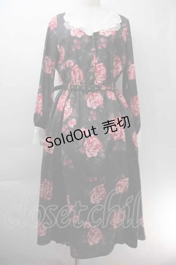 画像2: axes femme NOSTALGIE / 刺繍襟花柄ワンピース  黒 S-25-10-29-043-AX-OP-AS-ZS (2)