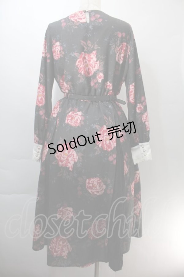 画像3: axes femme NOSTALGIE / 刺繍襟花柄ワンピース  黒 S-25-10-29-043-AX-OP-AS-ZS (3)