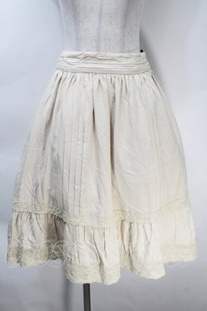 画像: Fi.n.t / クロシェレース使いピンタックギャザースカート  クリーム S-25-10-30-057-CA-SK-HR-ZS