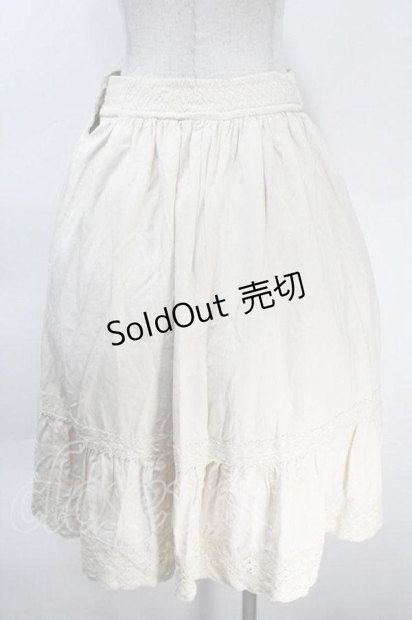 画像2: Fi.n.t / クロシェレース使いピンタックギャザースカート  クリーム S-25-10-30-057-CA-SK-HR-ZS (2)
