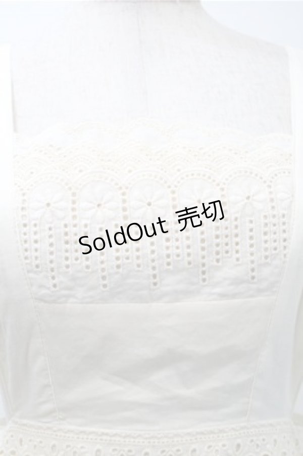 画像3: 胡桃木（海外ロリータブランド） / エプロンスカート  アイボリー S-25-10-31-039-LO-OP-HR-ZS (3)