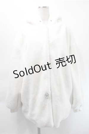 画像: Ank Rouge / ビジューボタンうさみみファーコート  白 S-25-10-31-032-CA-CO-HR-ZS