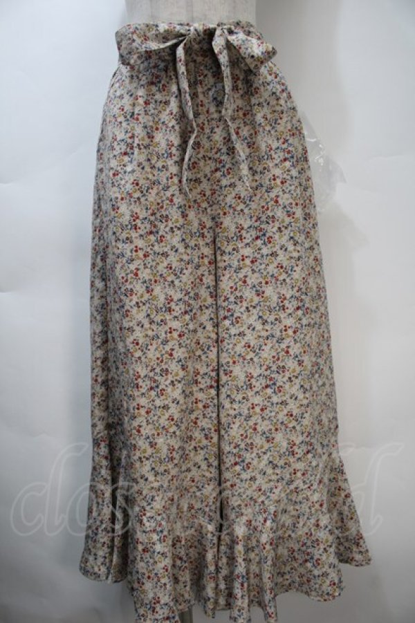 画像1: axes femme / 裾フリルガウチョパンツ  ベージュ S-25-11-02-061-AX-PA-AS-ZS (1)