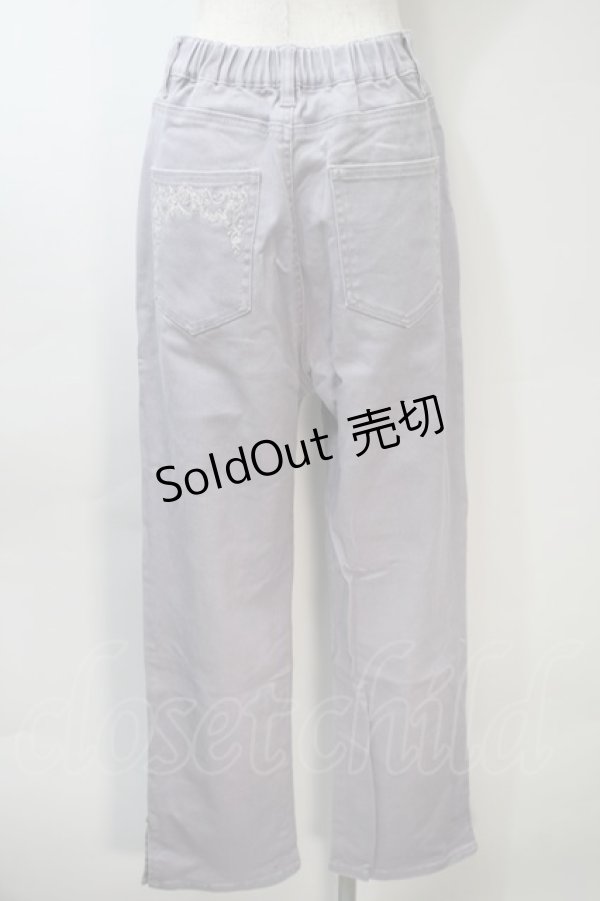 画像2: axes femme / バラ刺繍カラーデニムパンツ  ラベンダー S-25-11-02-064-AX-PA-HR-ZS (2)