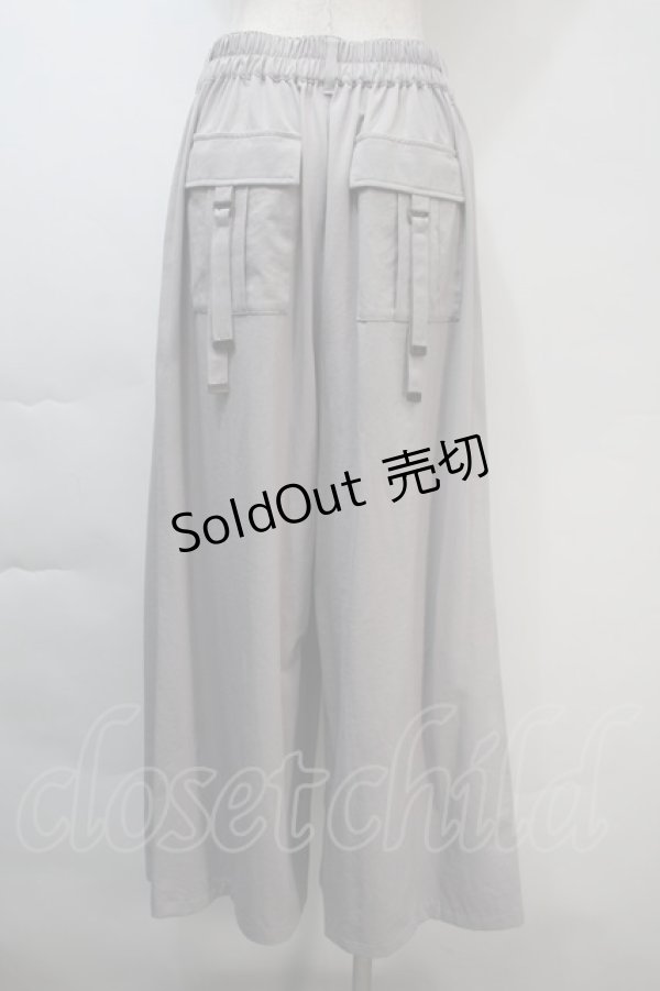 画像2: axes femme / 後カーゴポケットサテンパンツ  グレー S-25-11-03-054-AX-PA-HR-ZS (2)