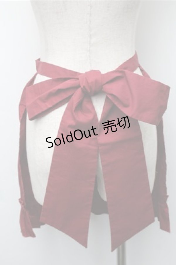 画像2: axes femme kawaii / 苺刺繍ハーフエプロン  赤 S-25-11-05-046-AX-SK-AS-ZS (2)
