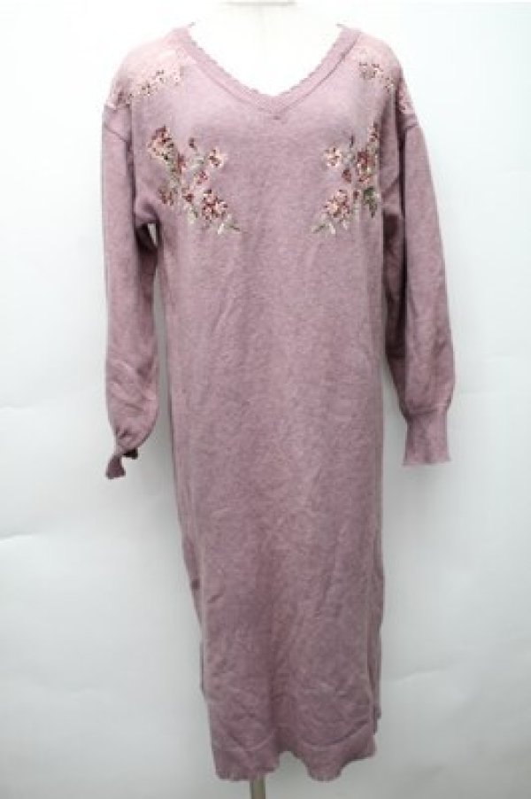 画像1: axes femme / フラワー刺繍ニットワンピース  ピンク S-25-11-05-034-AX-OP-HR-ZS (1)