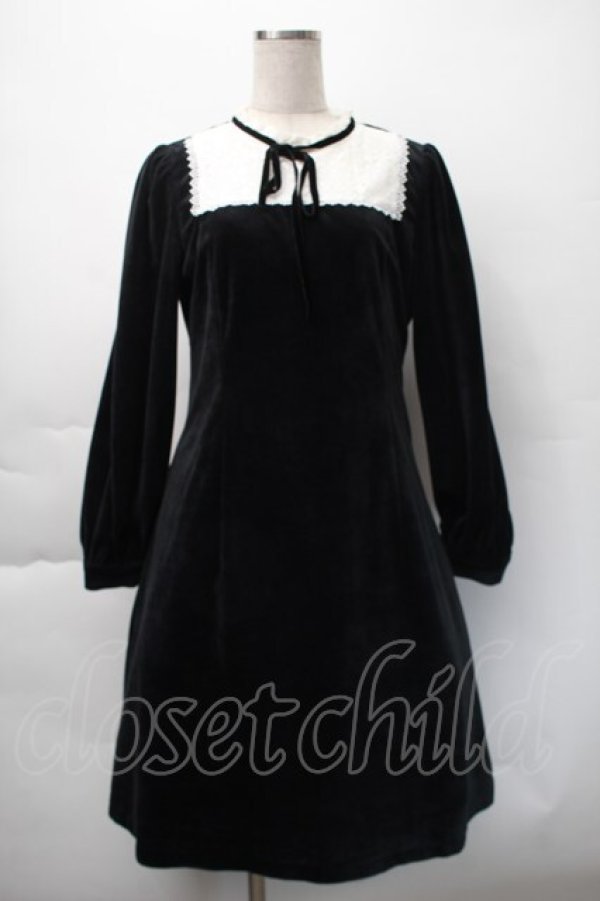 画像1: axes femme POETIQUE / レースブロッキングベロアワンピース  黒ｘ白 S-25-11-12-054-AX-OP-AS-ZS (1)