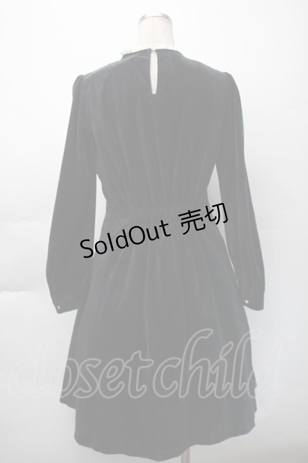 画像2: axes femme POETIQUE / レースブロッキングベロアワンピース  黒ｘ白 S-25-11-12-054-AX-OP-AS-ZS (2)