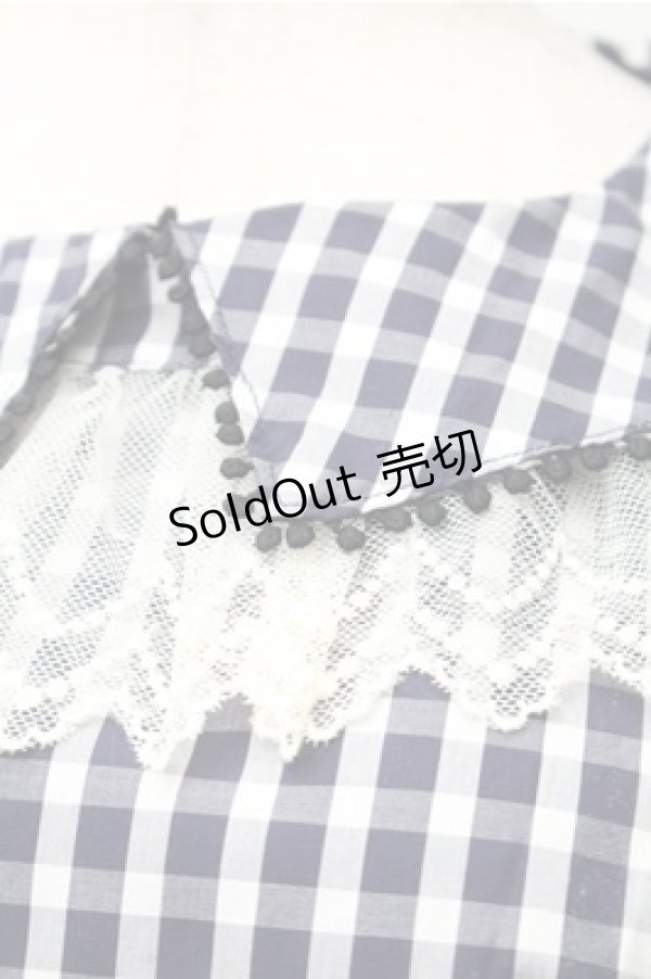 画像3: Emily Temple cute / 襟レースギンガムワンピース  紺ｘ白 S-25-11-13-064-ET-OP-HR-ZS (3)