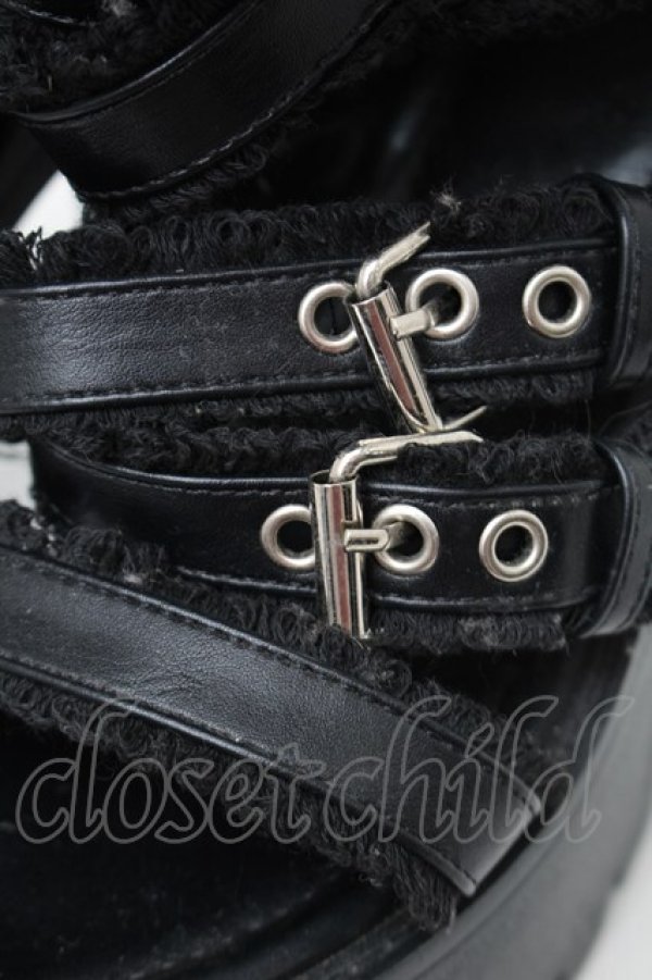 画像4: NieR Clothing / ベルトデザインヒールサンダル  黒 S-25-11-14-002-PU-SH-HR-ZS (4)